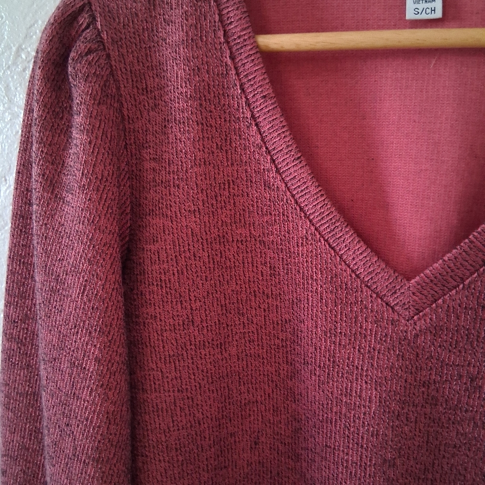 Puff Sleeve Raspberry Pink V-Neck Sweater - Picture 4 of 7